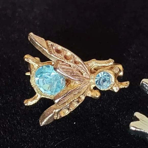 **bling** Spider And Bee Brooches pins jewelry - Picture 3 of 12